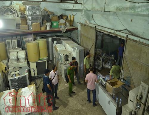 Phát hiện kho hàng 'khủng' thiết bị điện tử, điện lạnh qua sử dụng nhập lậu ảnh 1